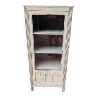 Old showcase