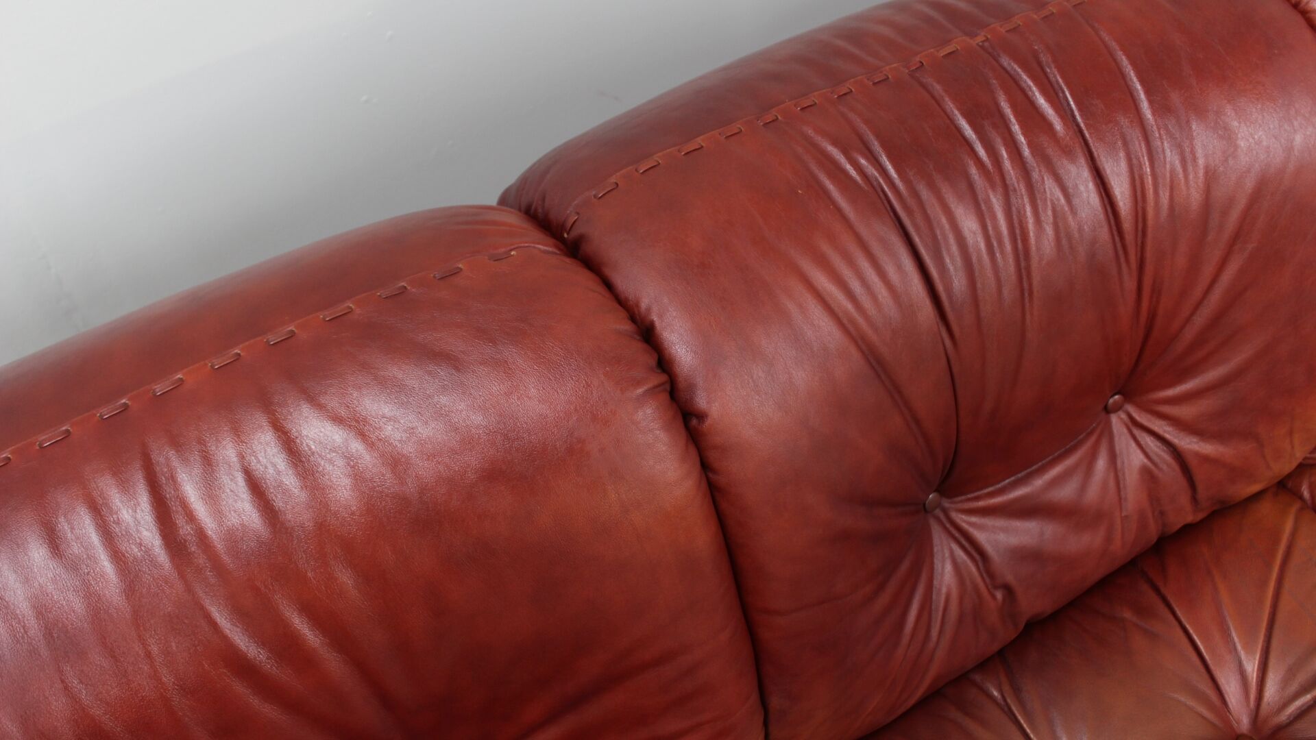 Vintage leather 3 seater sofa Mobil Girgi, 1970s