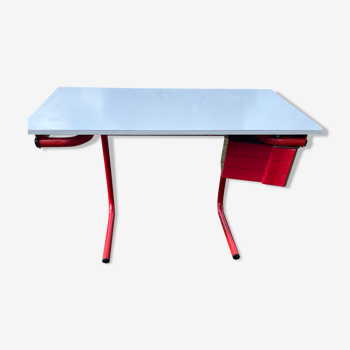 "Ward" desk by bieffeplast