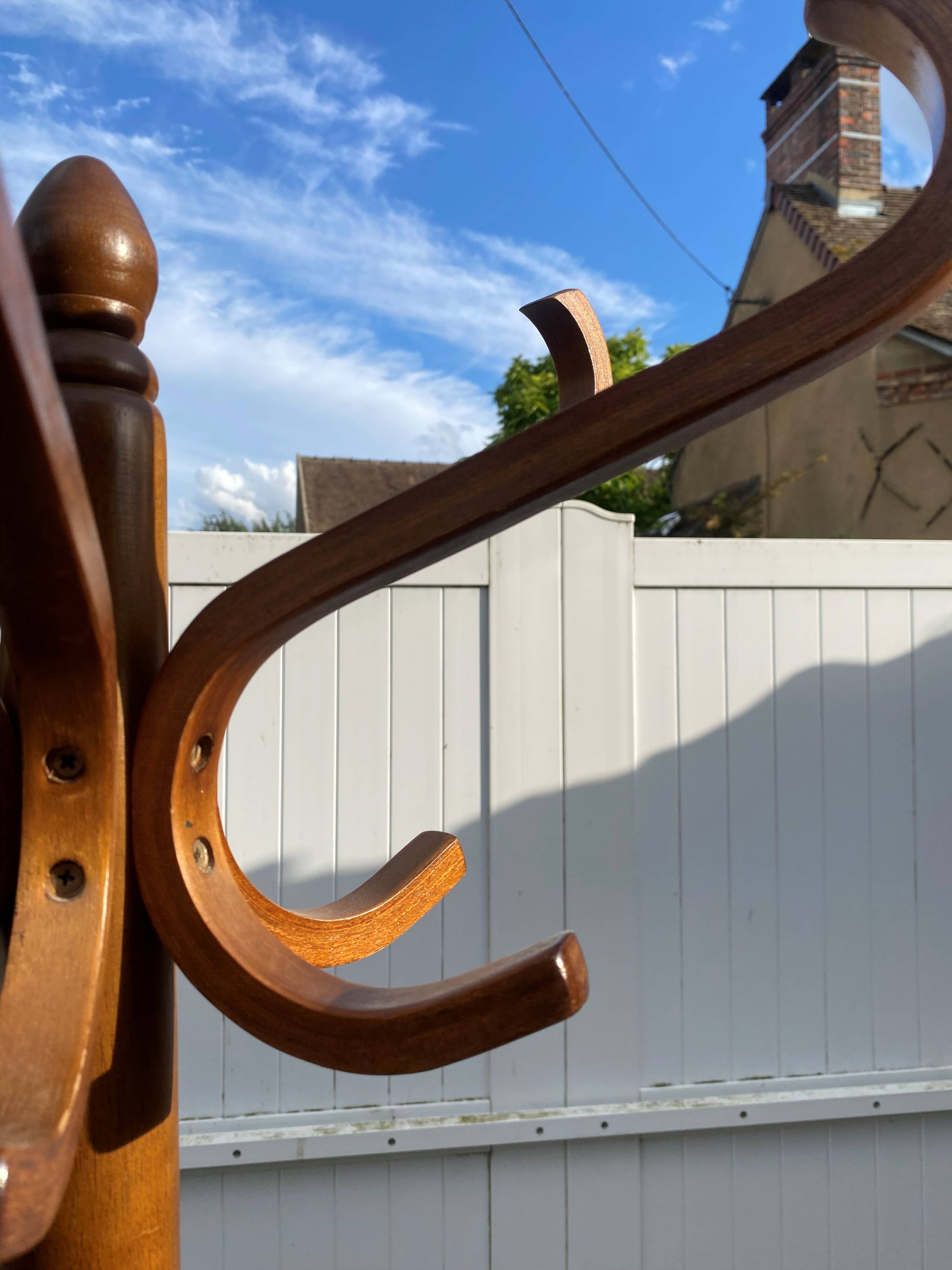 Baumann bistro style 1960s curved wood swivel parrot coat rack