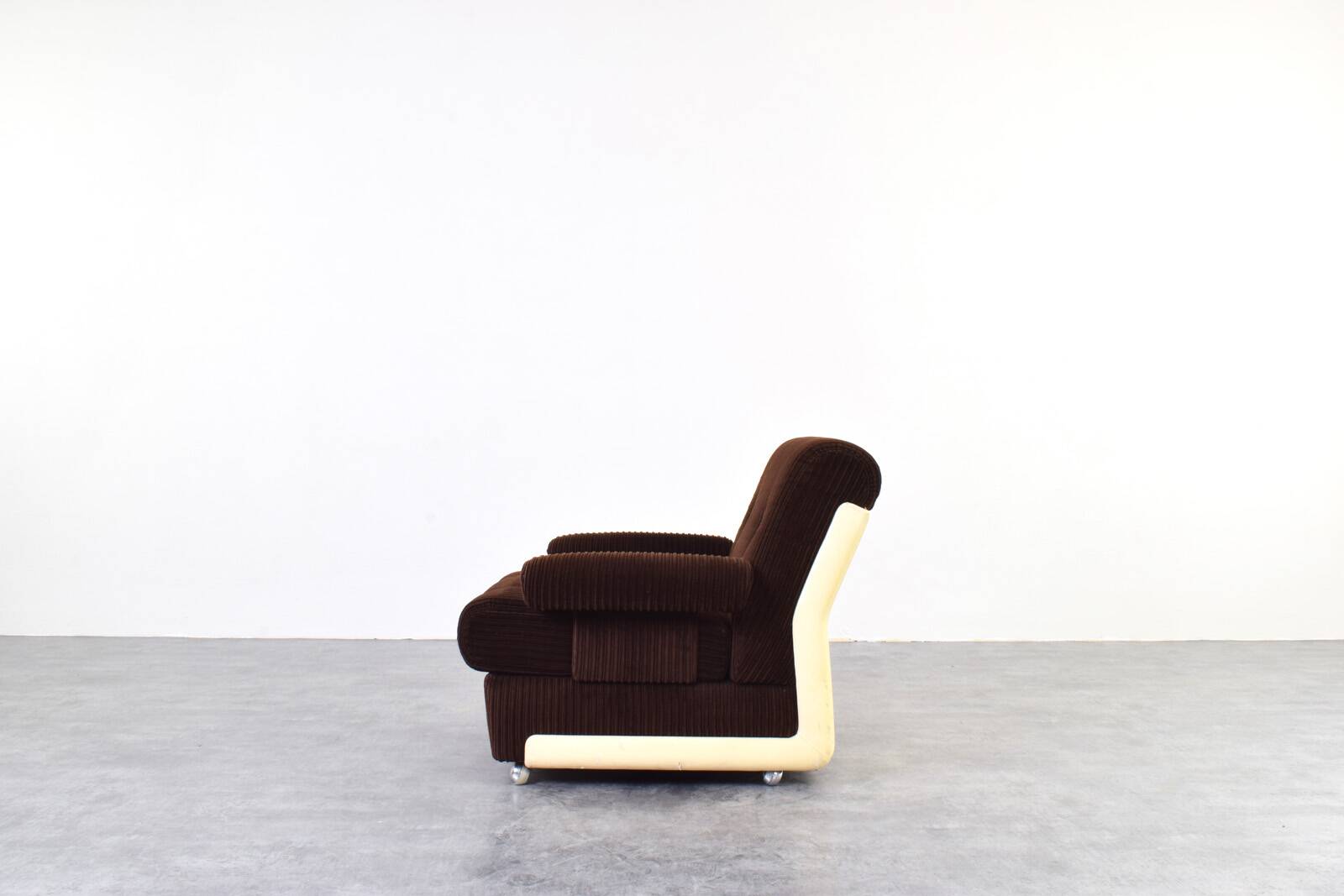 Fauteuil de salon allemand du milieu du siècle, années 1970.