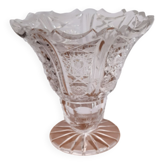 Sculpted glass vase