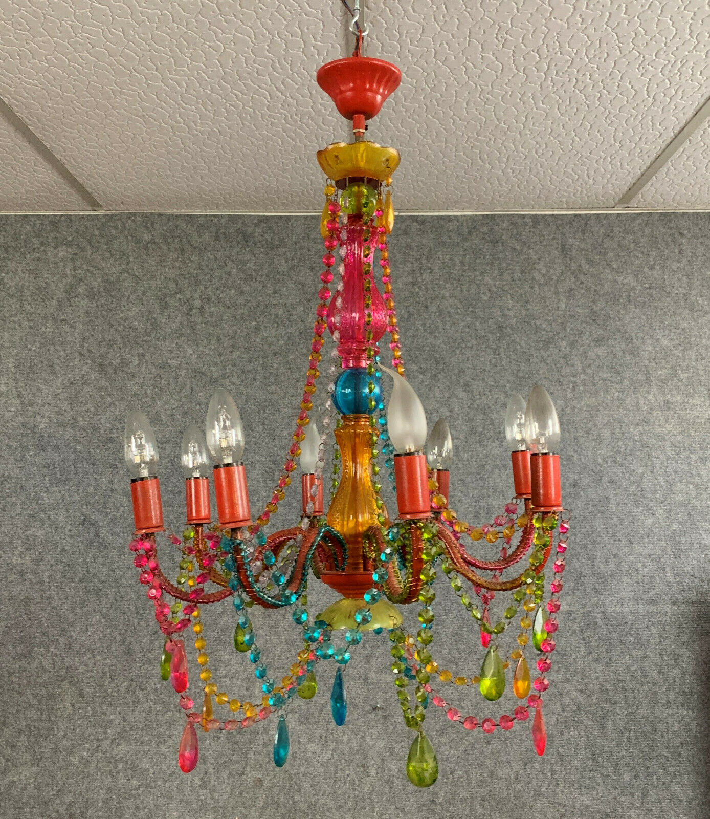 Lustre baroque moderniste en verre et thermoformé multicolore vers 1980