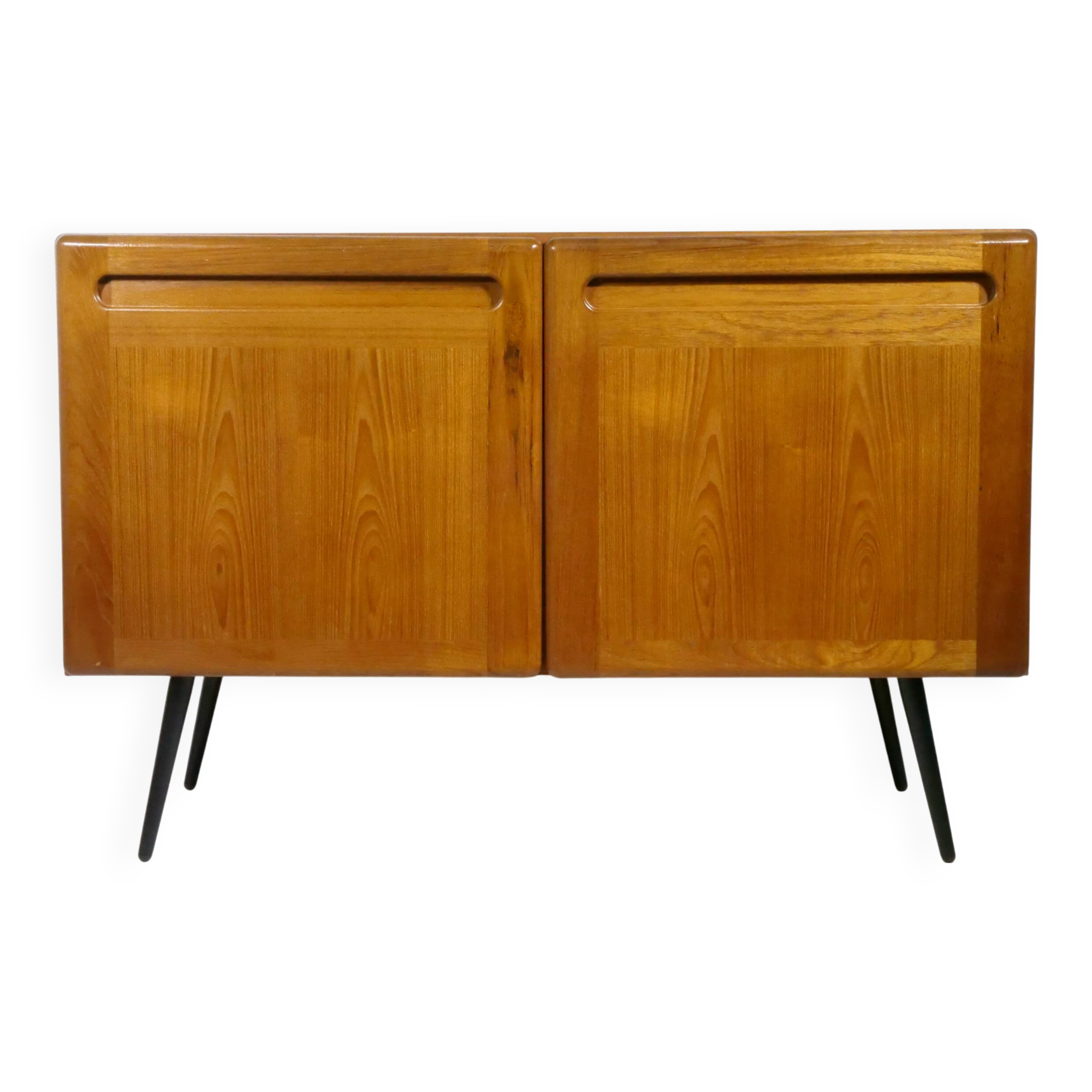 Buffet design danois en teck des années 1960