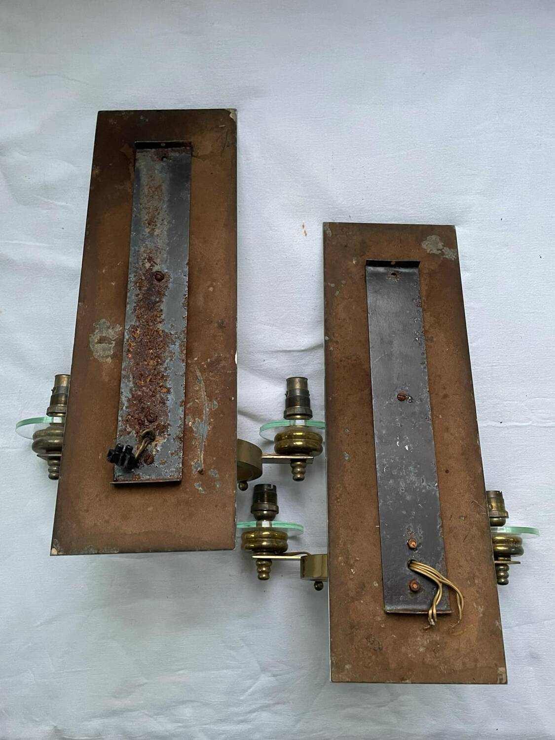 Pair of Italian art deco wall lights in mirror and brass, vintage, 1930s
