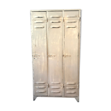 Industrial metal vestiary