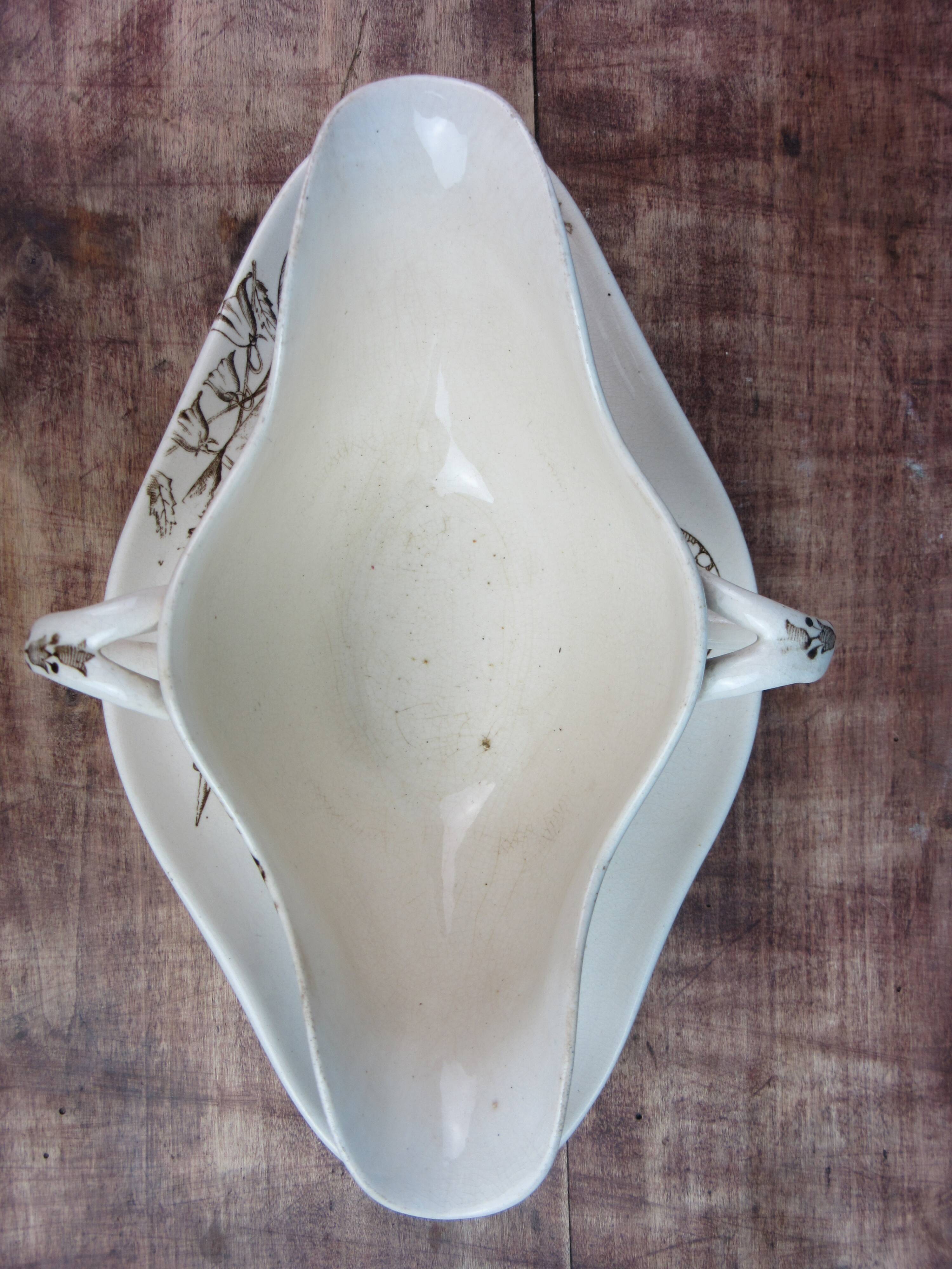 Saucière terre de fer, city landscapes