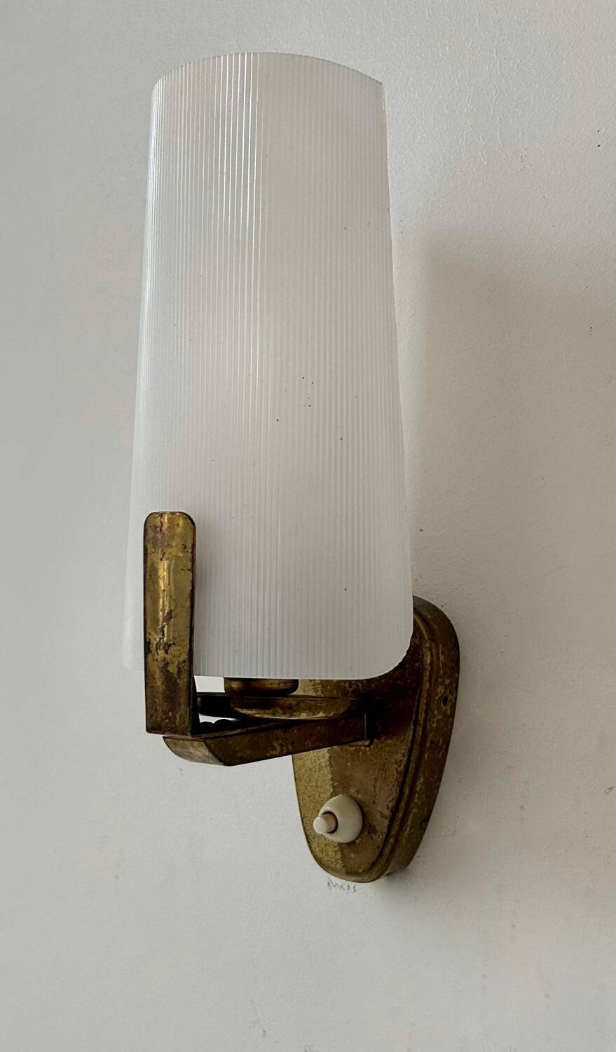 Applique vintage laiton et Perspex, Italie 1960