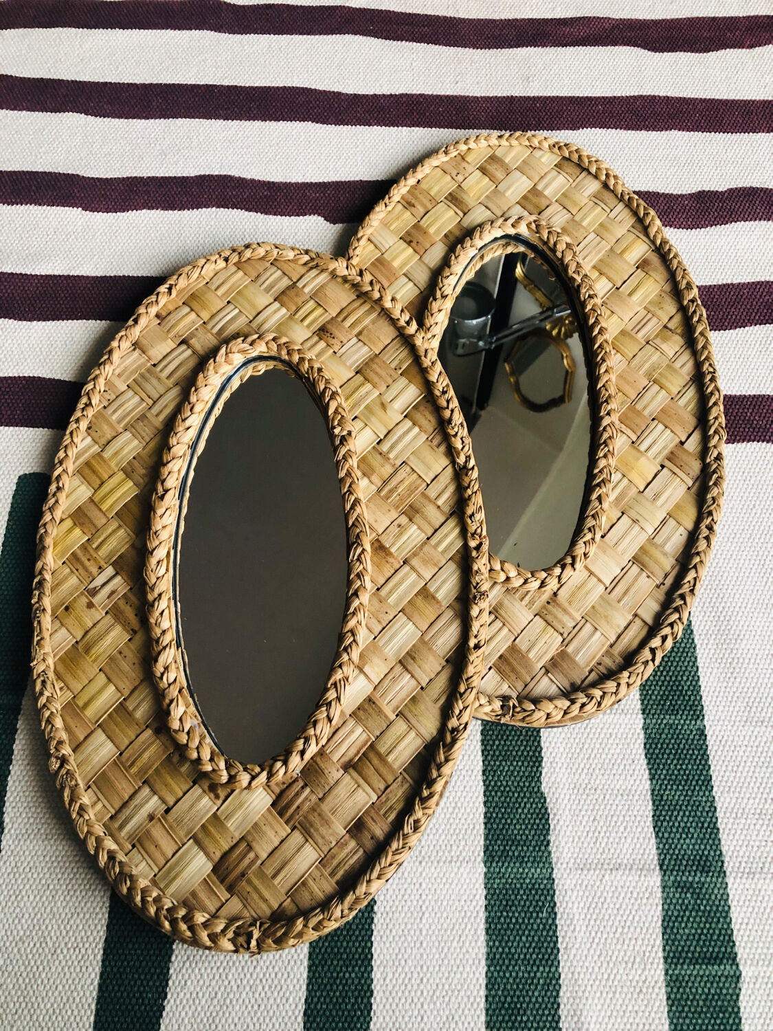 2 mirrors in natural basketry, 49x30 cm