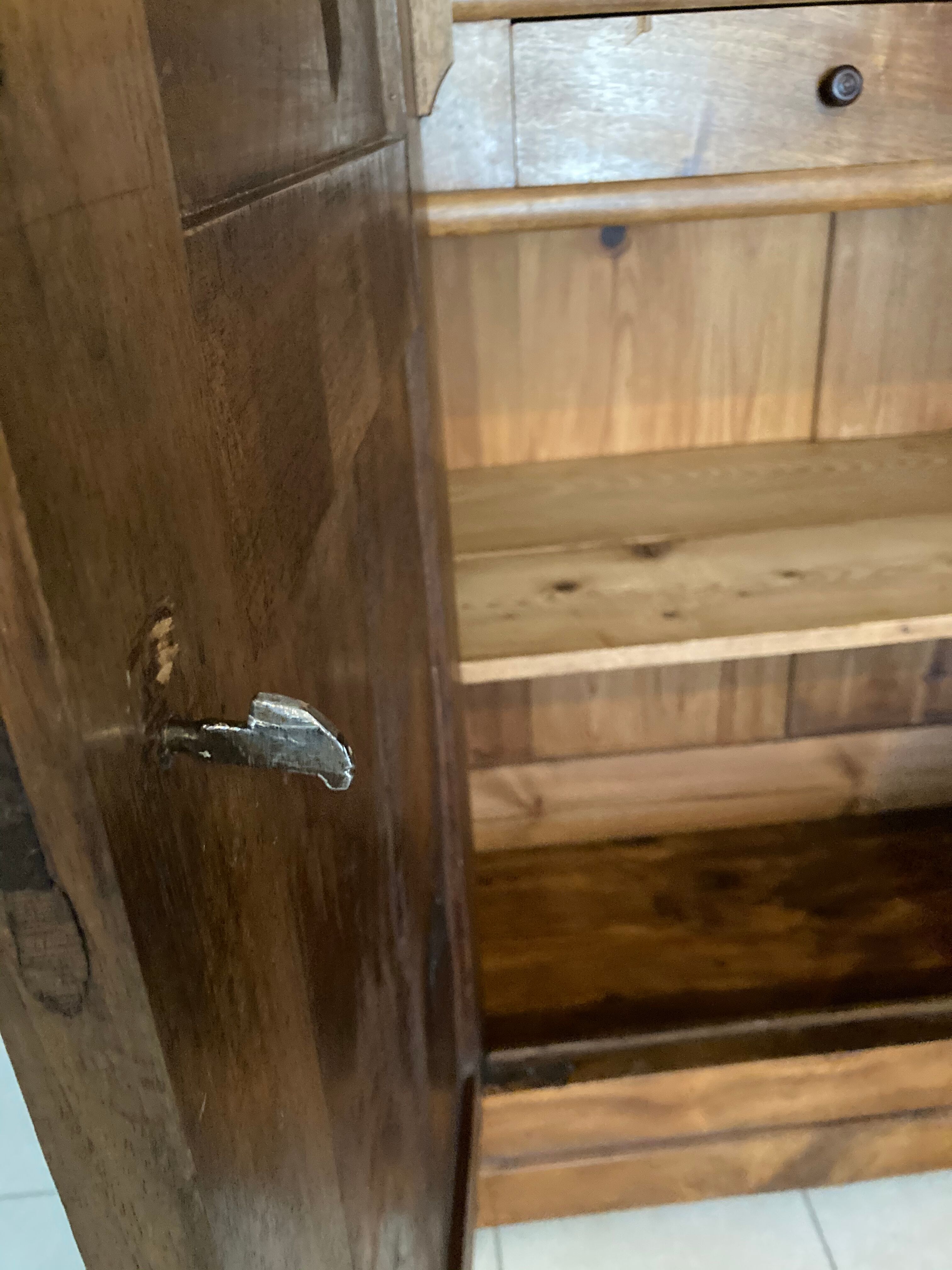 Louis-Philippe wardrobe