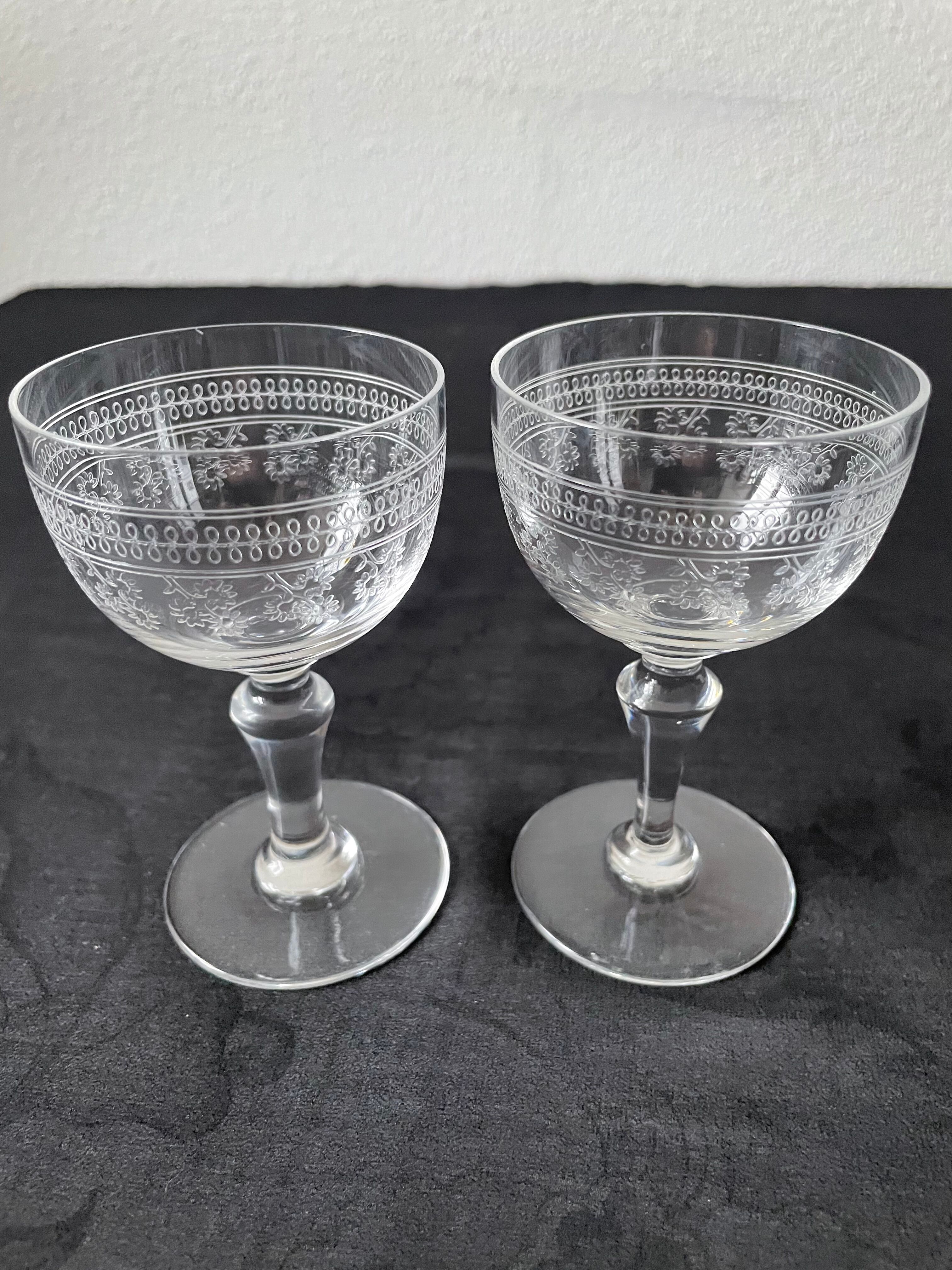 Verres à vin en cristal Baccarat Pompadour