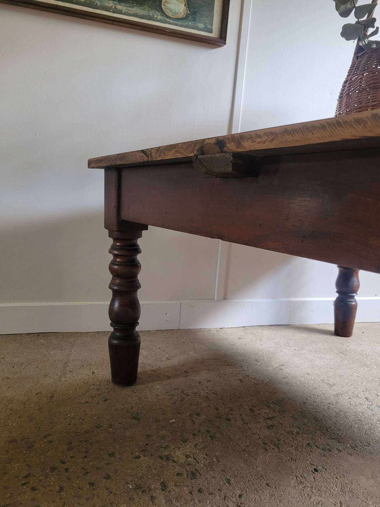 Wooden coffee table with turned legs