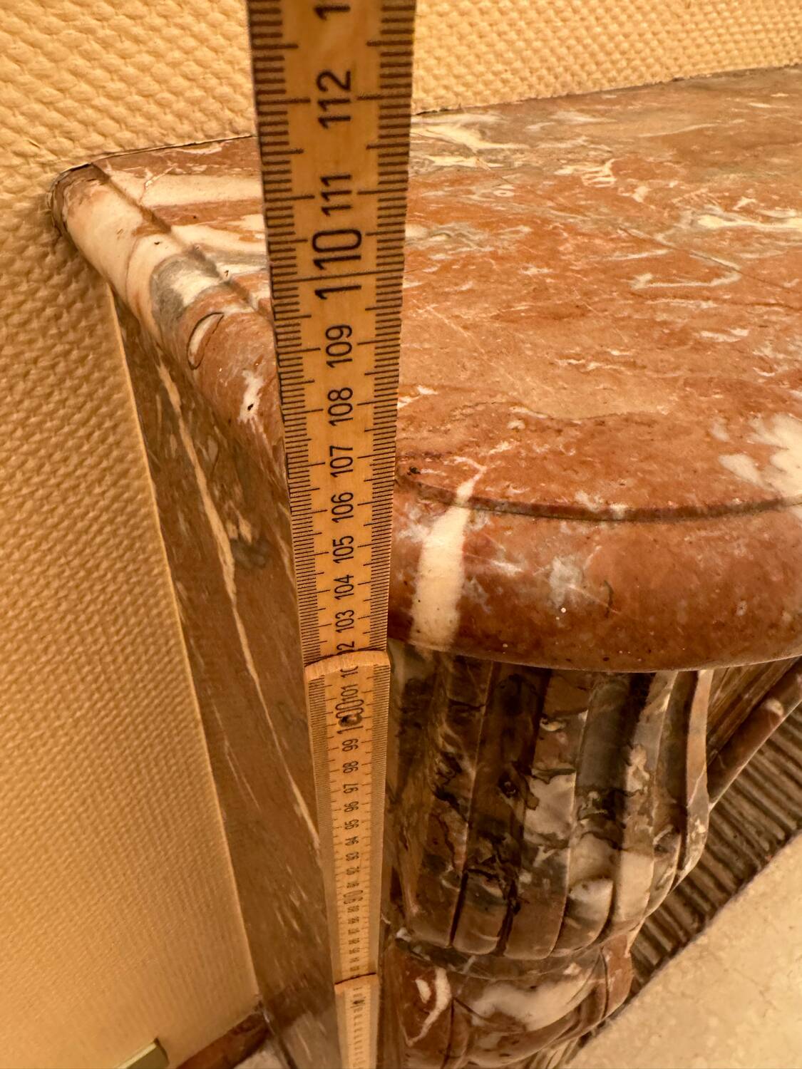 Cheminée en marbre Louis XV