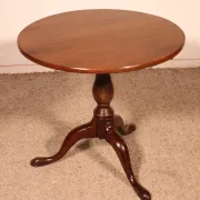 small tripod table in mahogany from the early 19th century