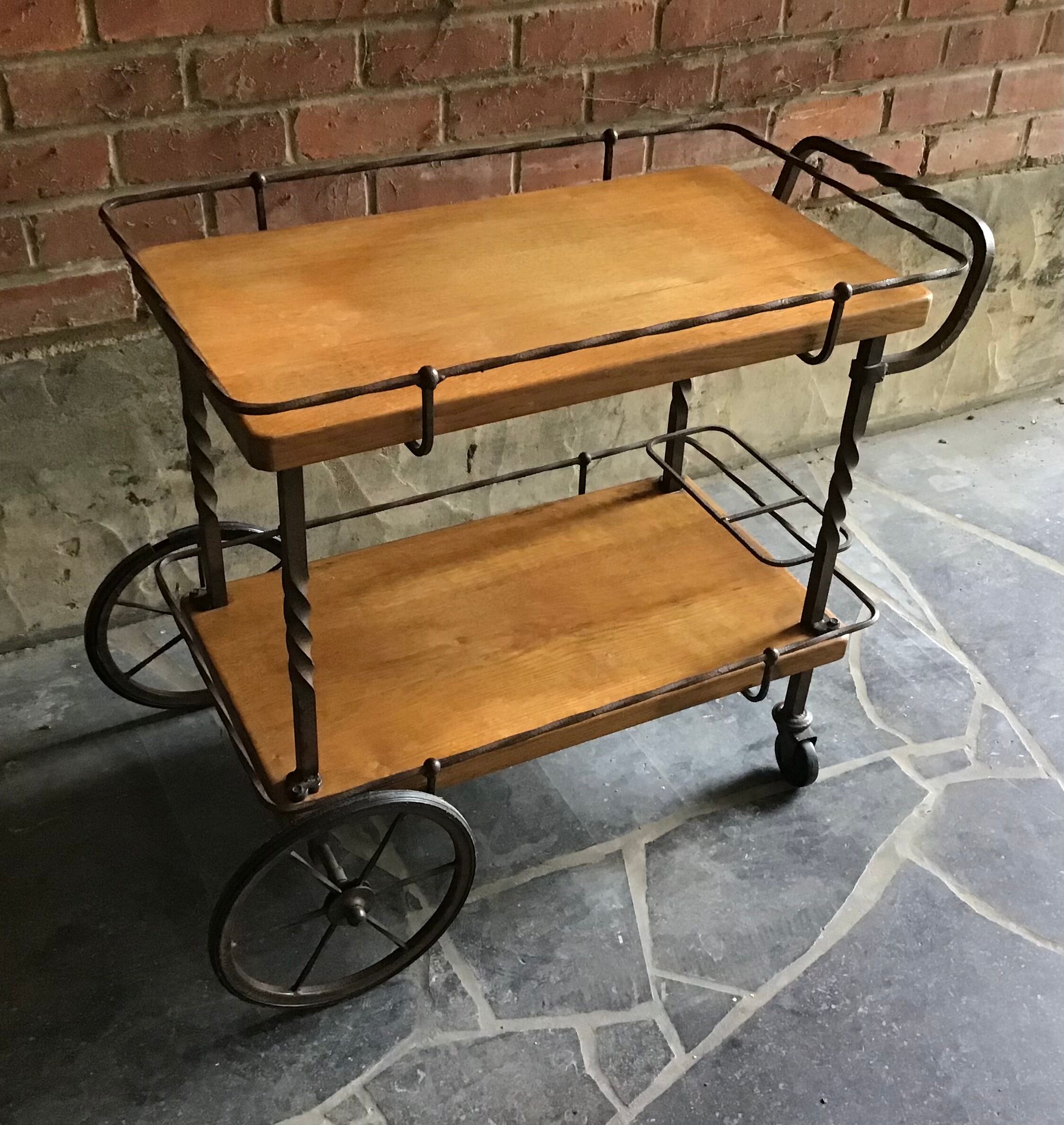 Rolling service in solid oak and wrought iron