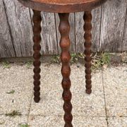 Elegant vintage demi-lune side table in turned wood, vintage, 1950s - 1960s.