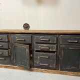 Former large drugstore counter