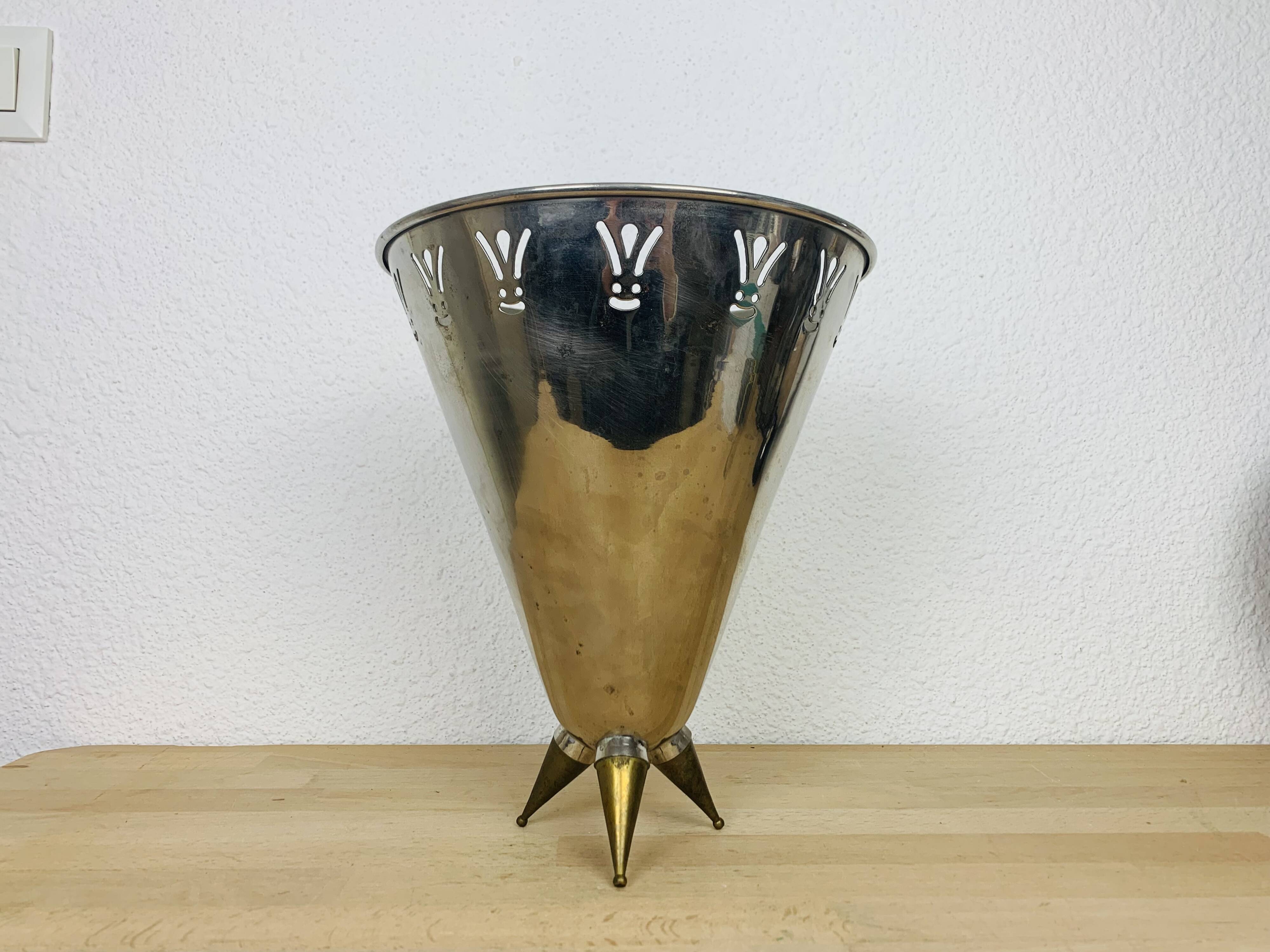 80s design ice bucket in chrome and brass
