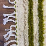 Handcrafted Berber rug in pure natural wool, size 150 x 250 cm