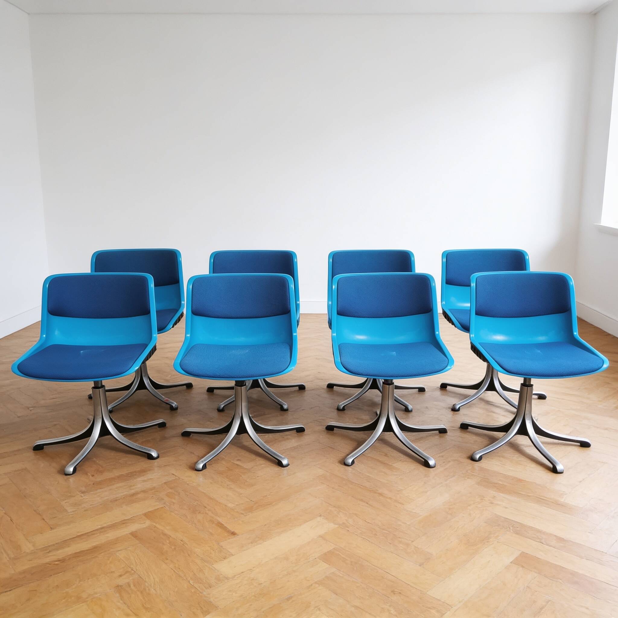 Suite de 8 chaises de bureau Modus, Tecno