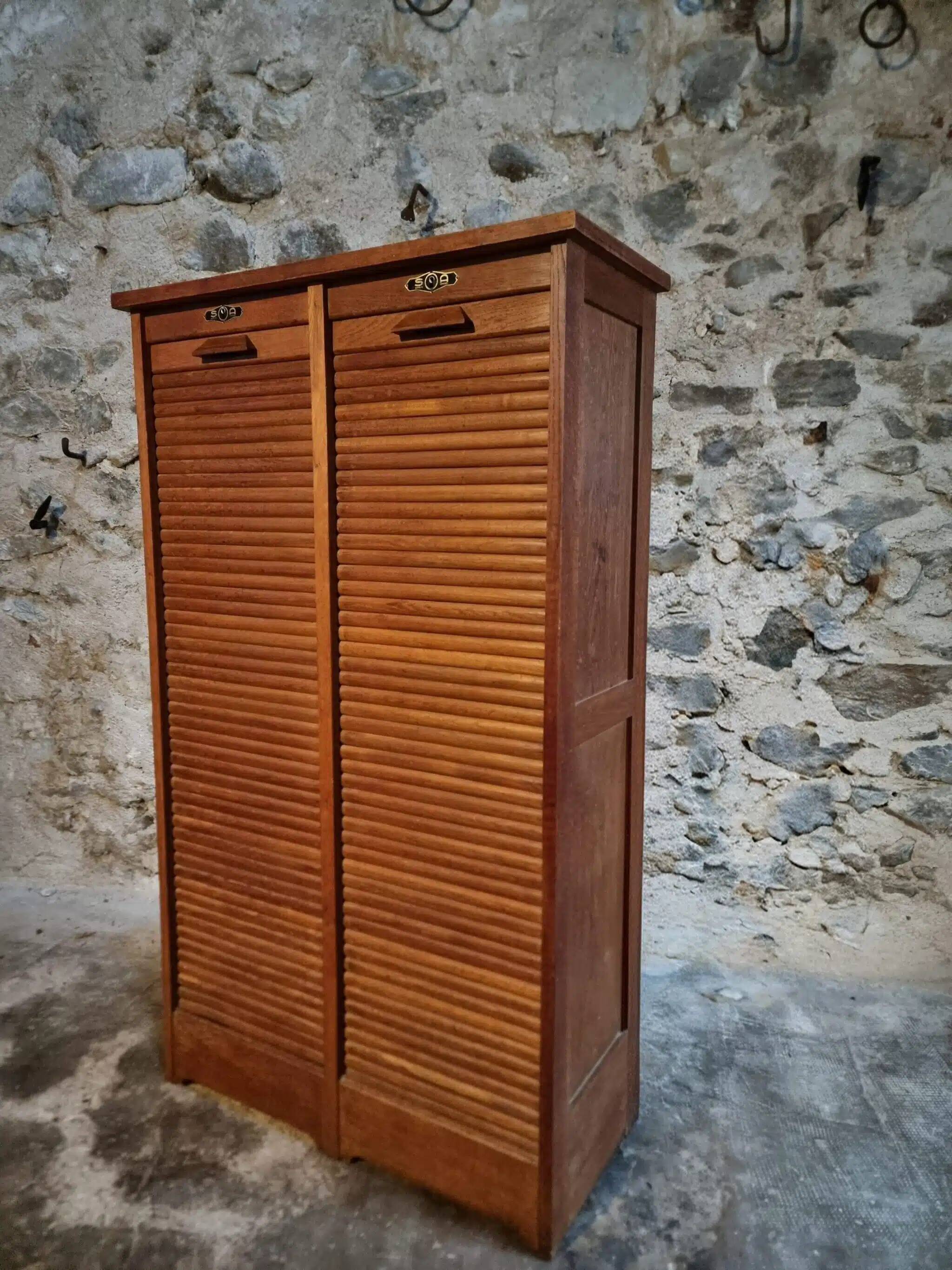 Vintage drum cabinet in French oak from the 1930s.