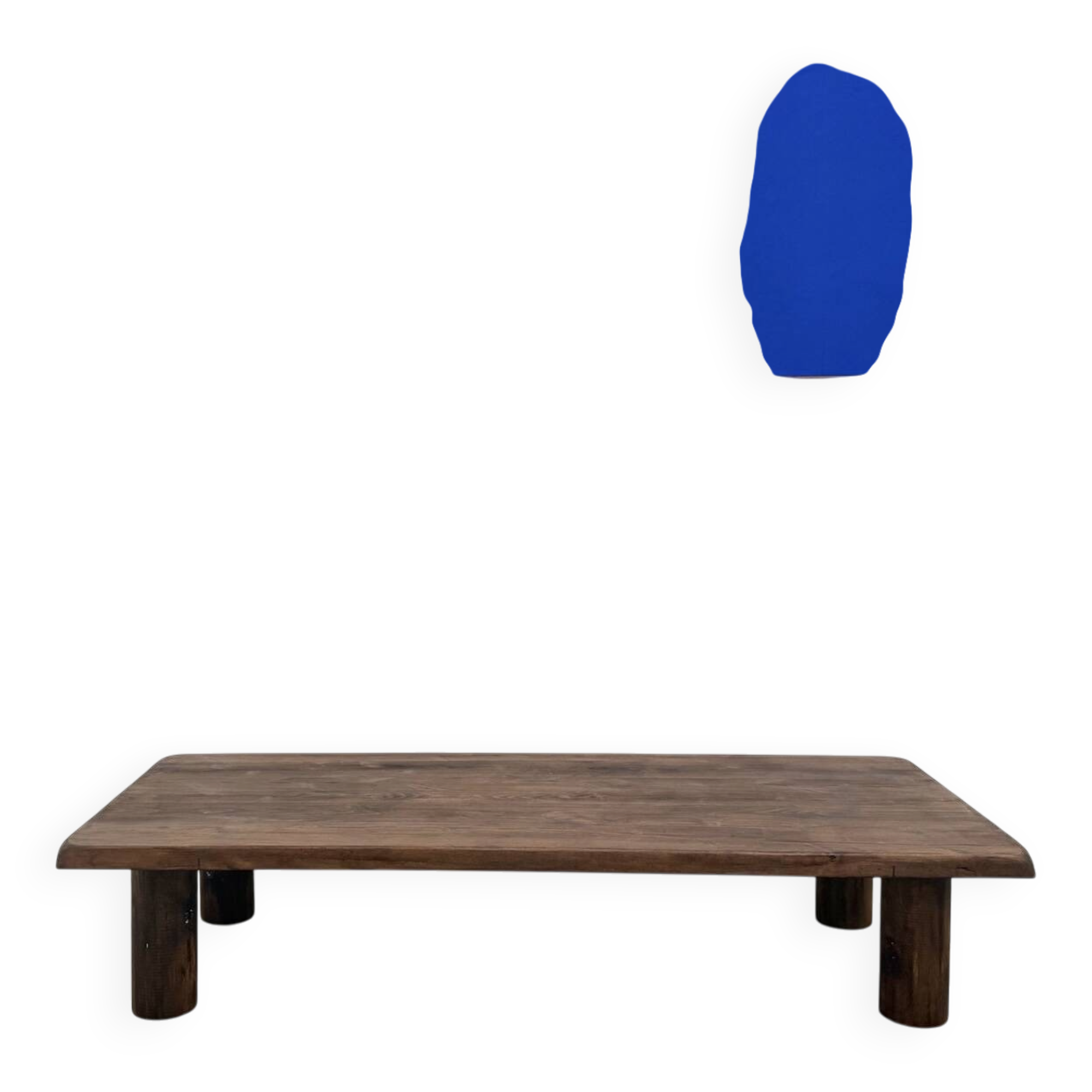 Modernist coffee table in solid elm, cylindrical pine base, 1970s.