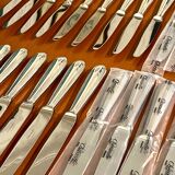 Christofle pearls, 24 knives excellent condition with box