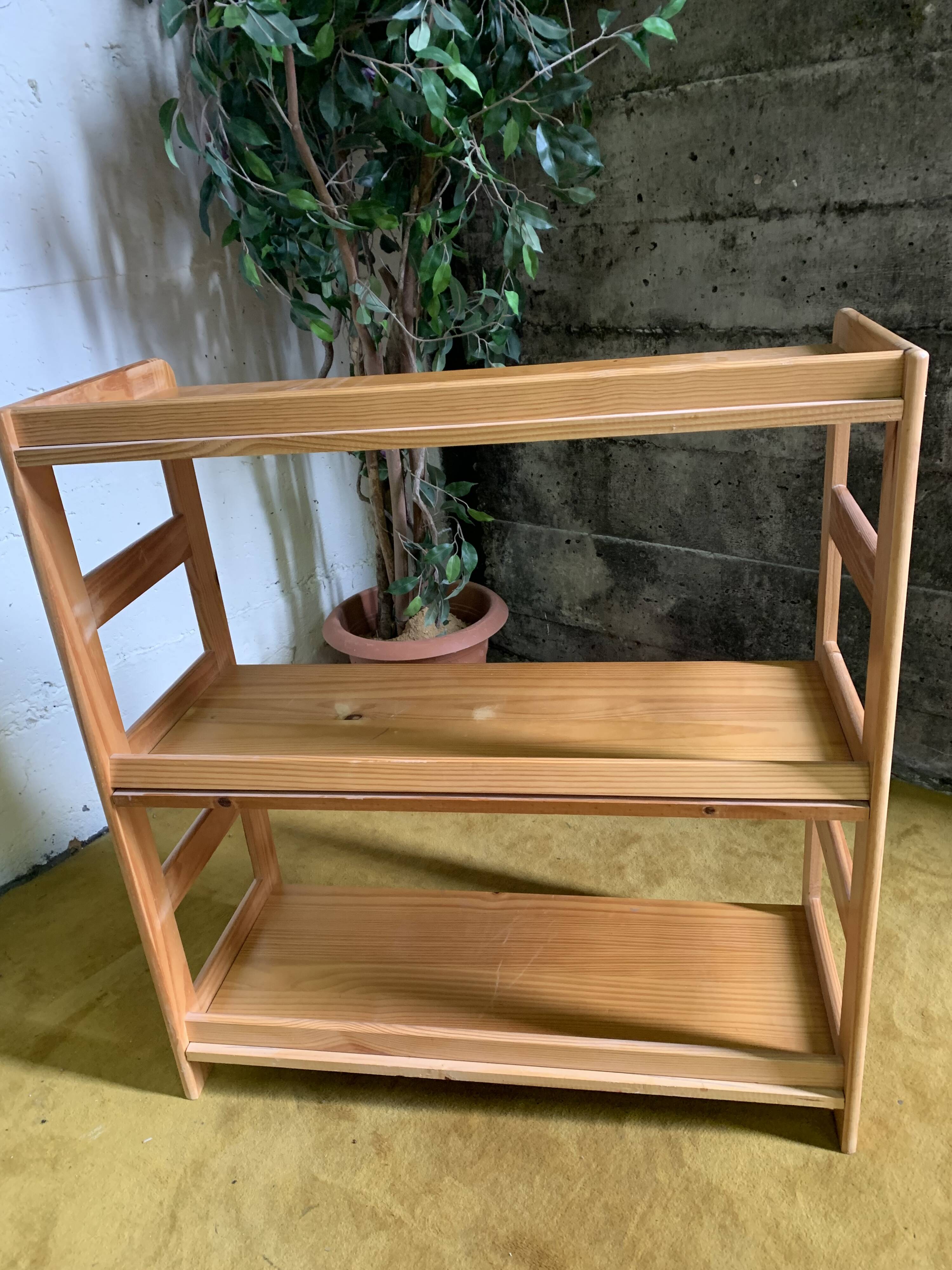 Bookshelf in pine An80