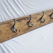 Teak coat rack with 8 double cast iron hooks