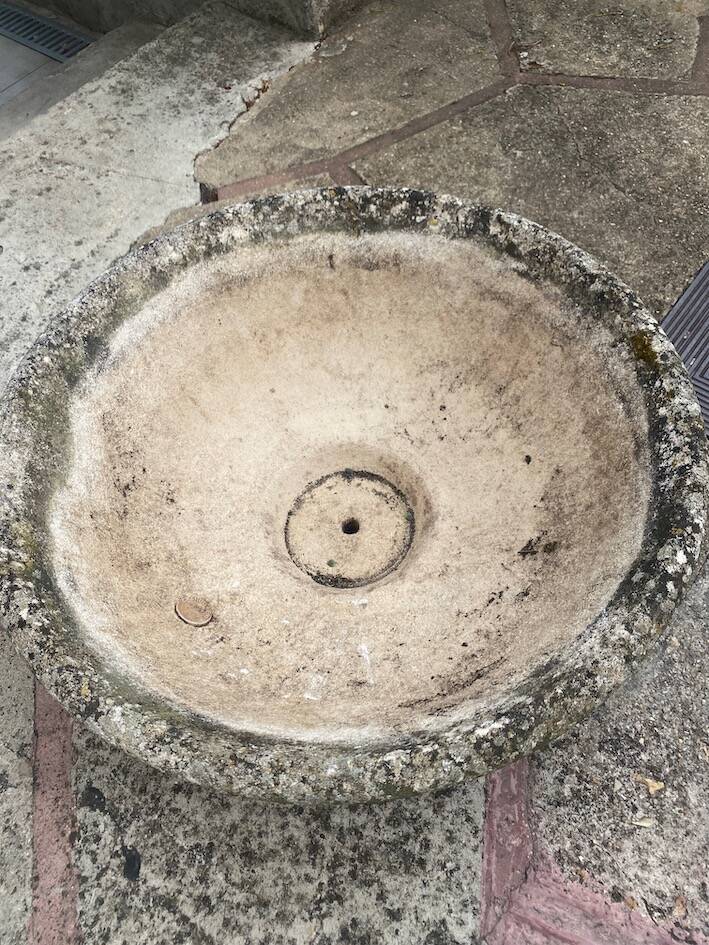 Stone sink 1960