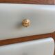 Commode vert pâle