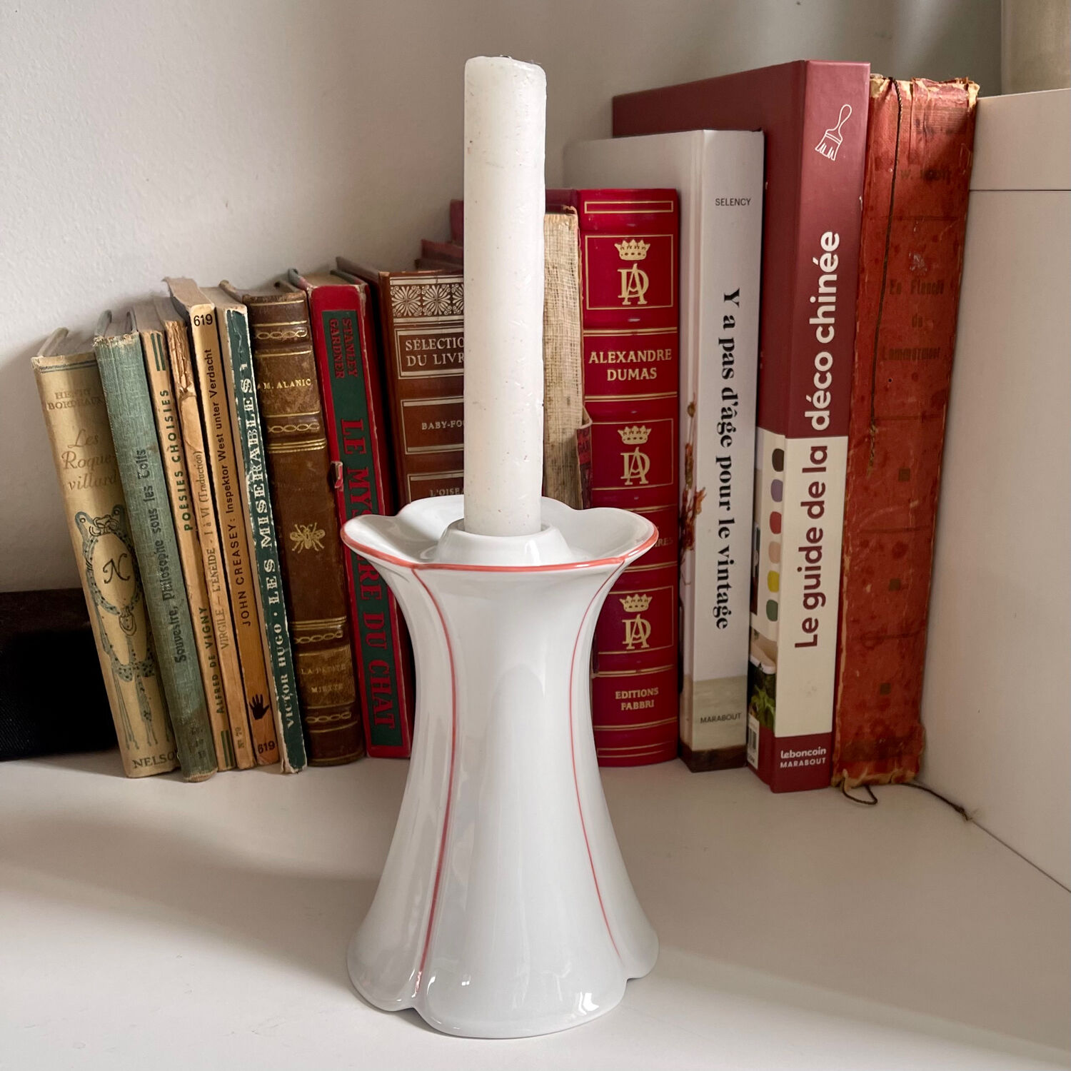 Porcelain candle holder