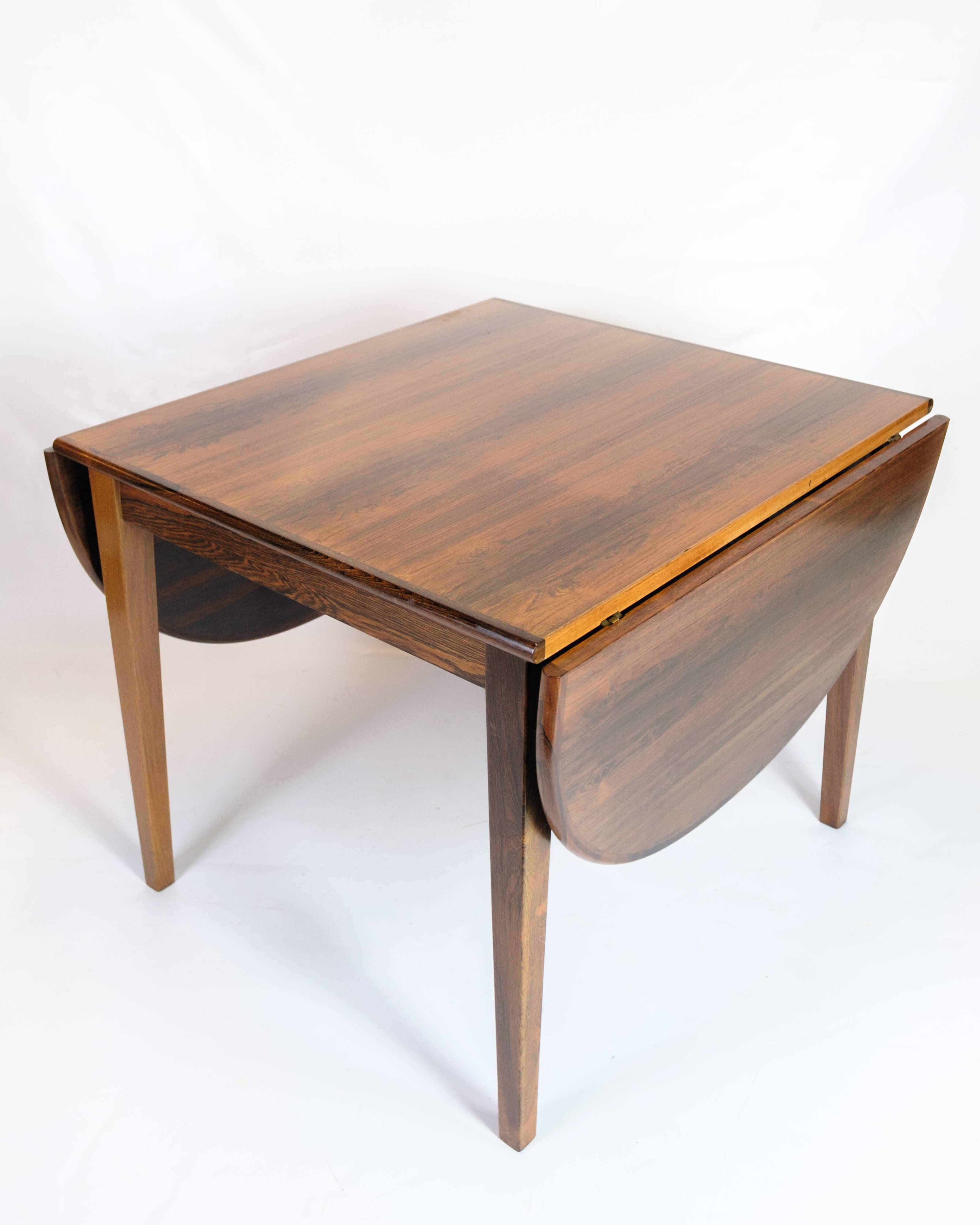 Dining table with drop leaves - Rosewood - Danish design - 1960s