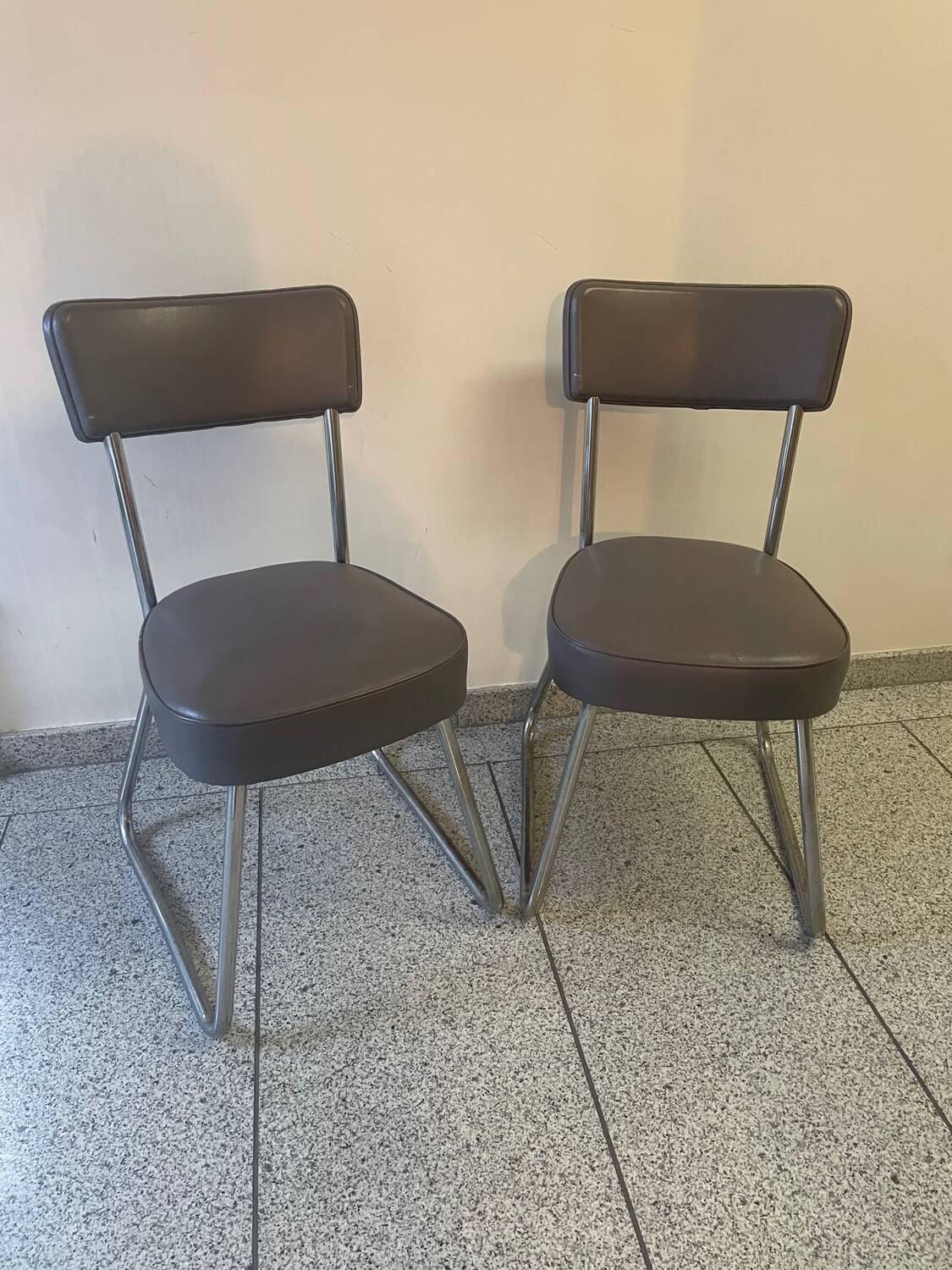 2 chaises de bureau vintage Roneo