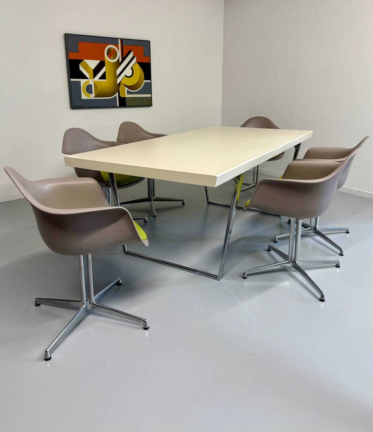 Lot of 6 plastic armchair chairs design Eames VITRA La fonda gray base