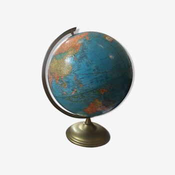 Cram's imperial vintage globe
