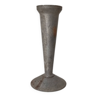 Vase vintage en zinc