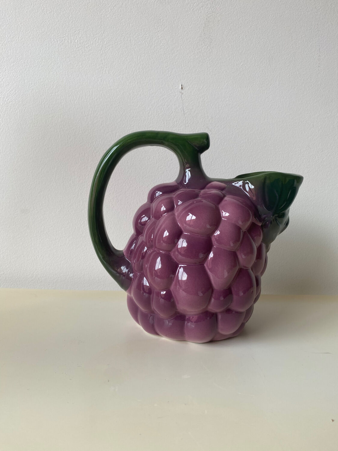 Grape slip pitcher