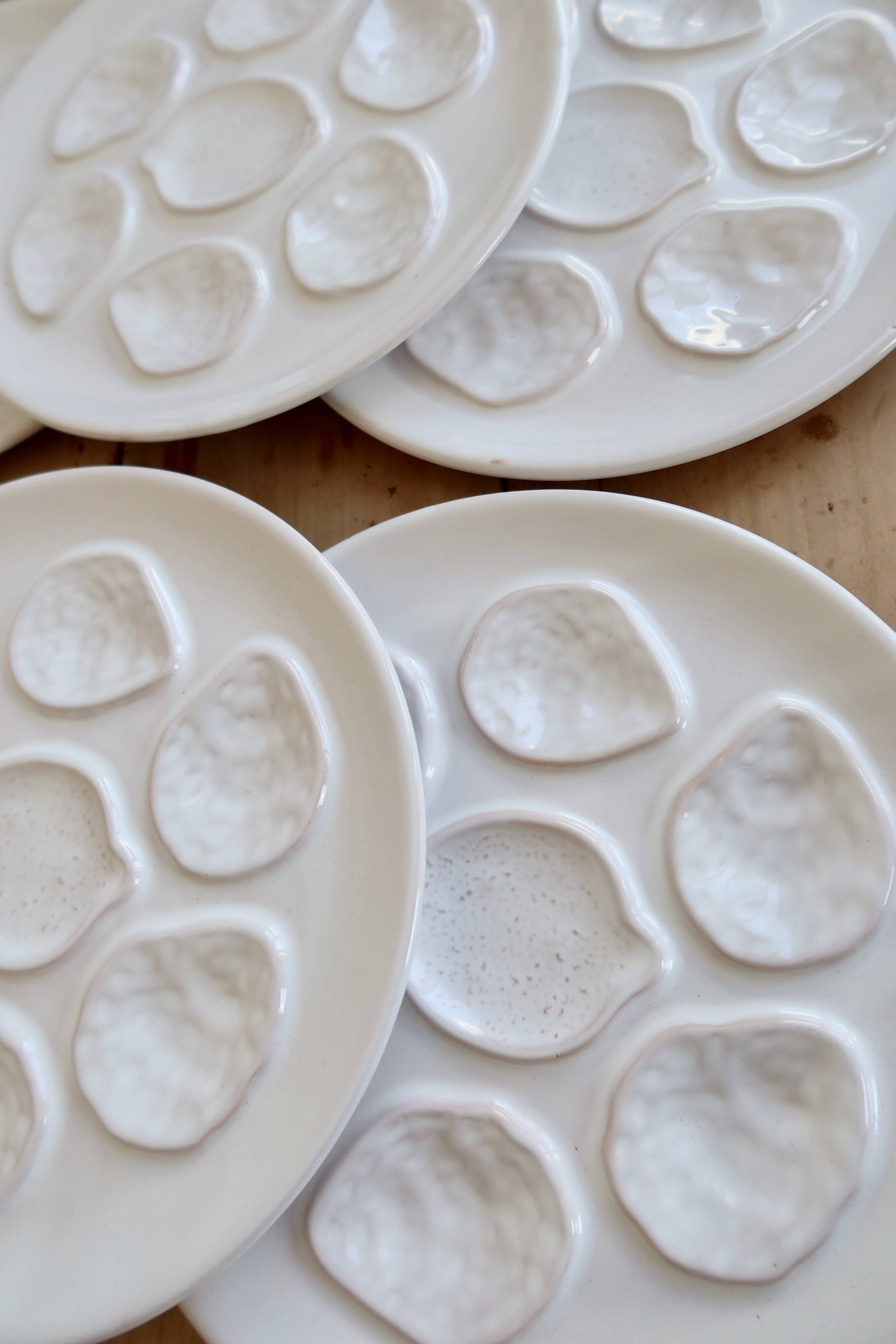 6 vintage oyster plates in earthenware