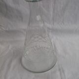 Carafe en verre soufflé taillé