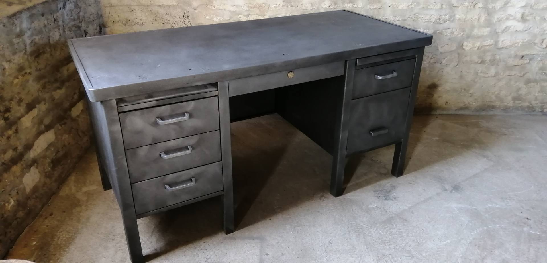 strafor industrial office