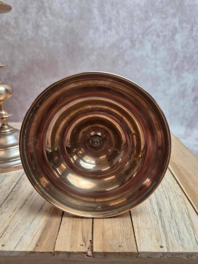 Pair of antique brass candlesticks – Classic and timeless elegance