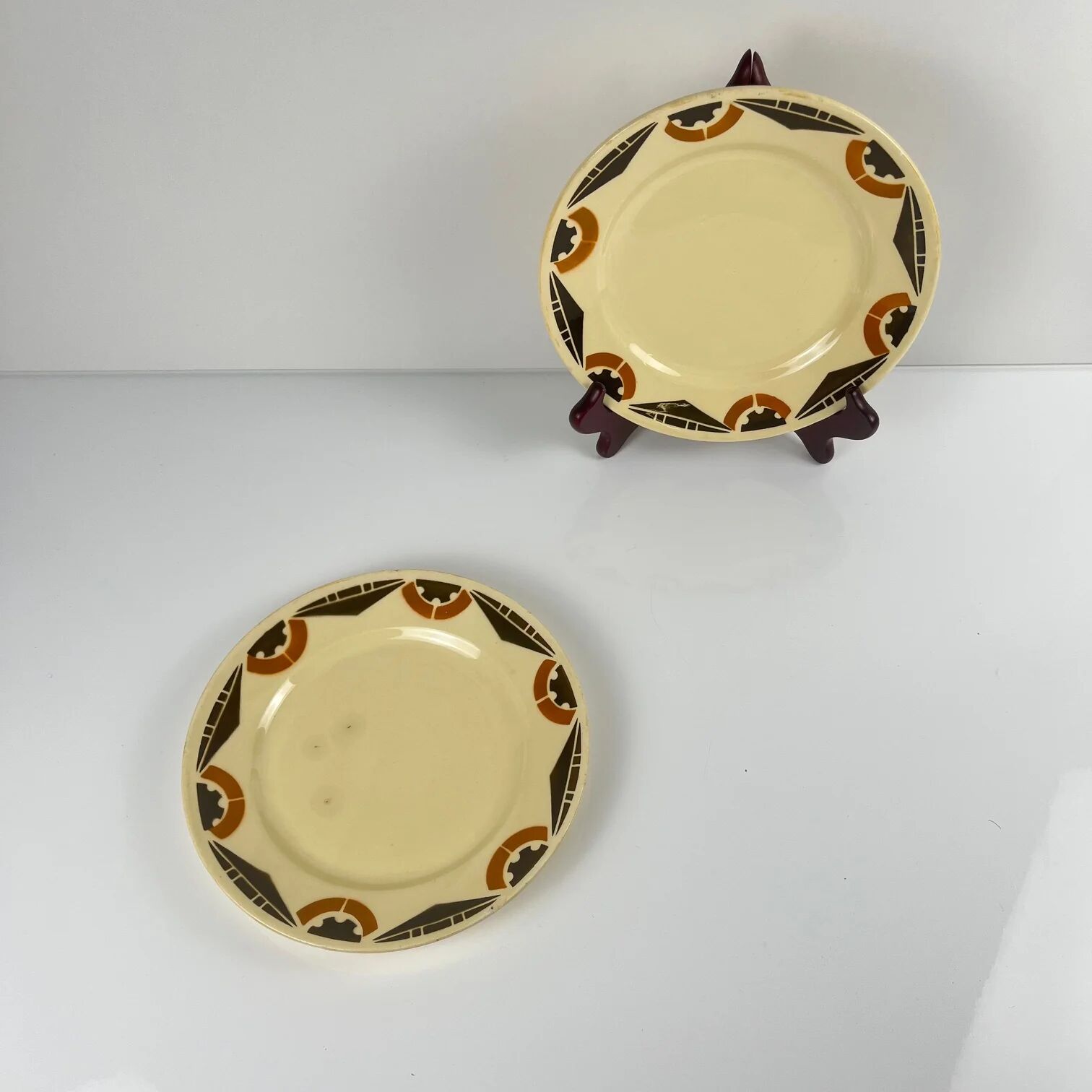 Pair of Art Deco dessert plates Badonviller, 1920/1930