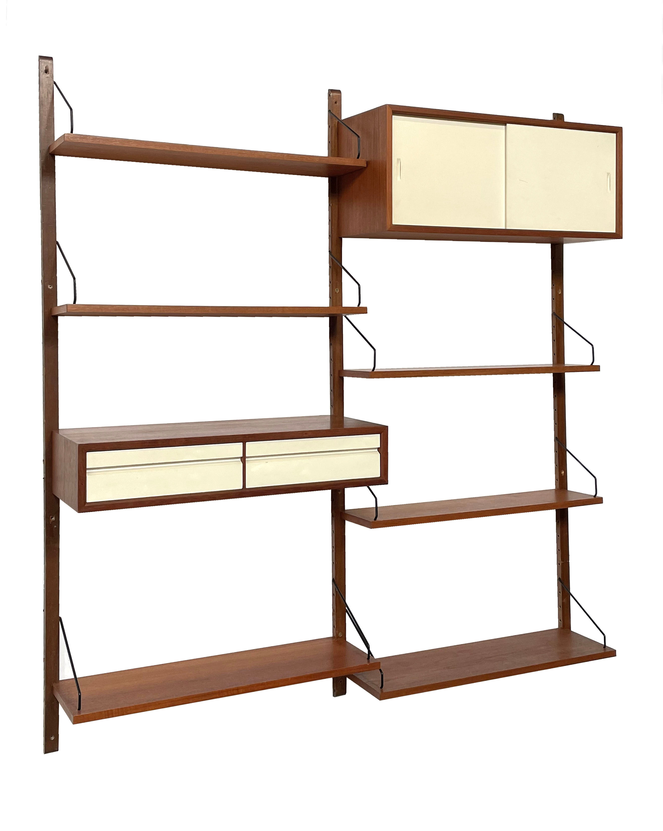 Poul Cadovius wall unit, Royal System
