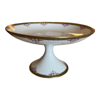 Coupe à fruits en porcelaine signée