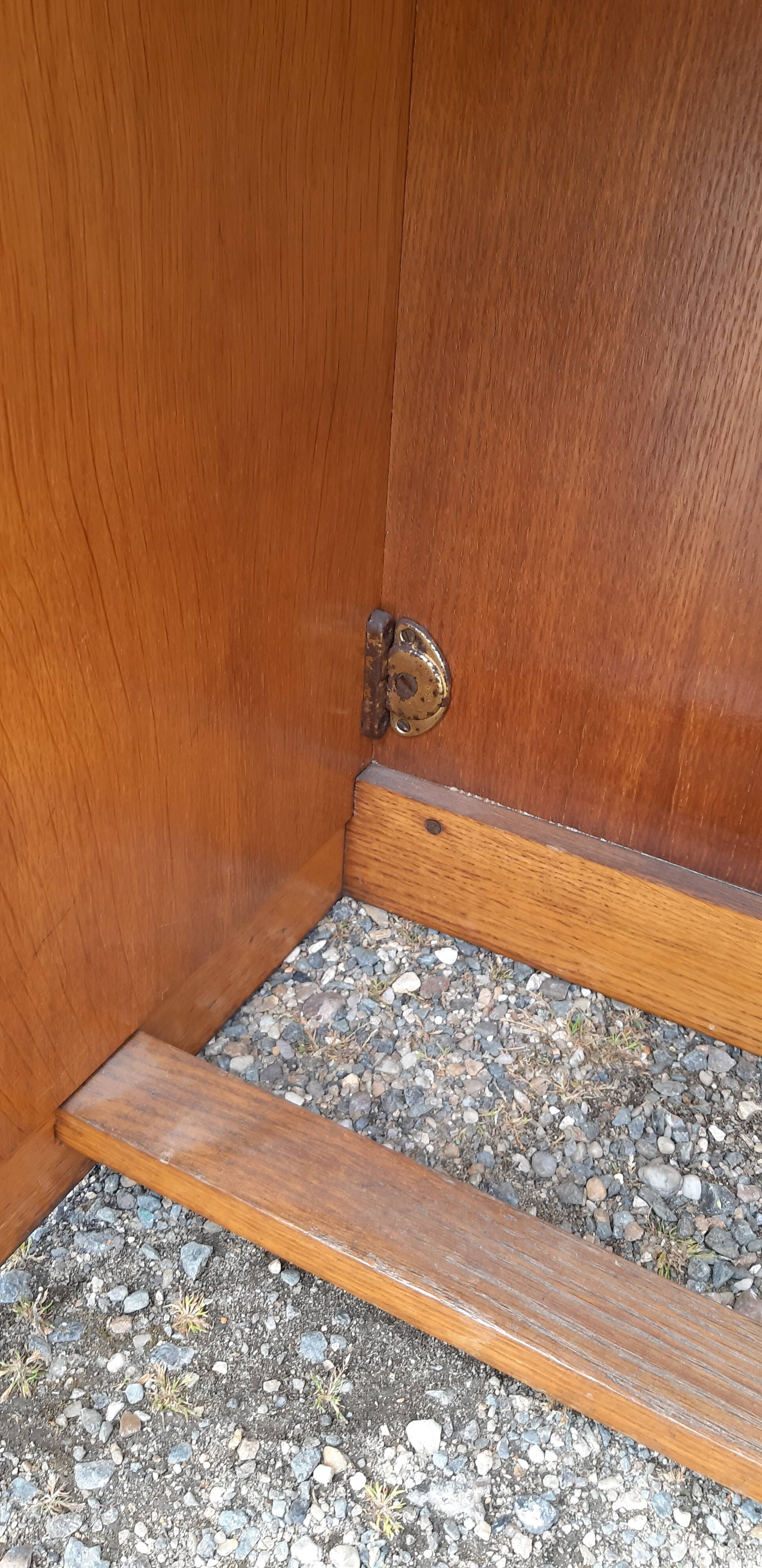 Desk year 60