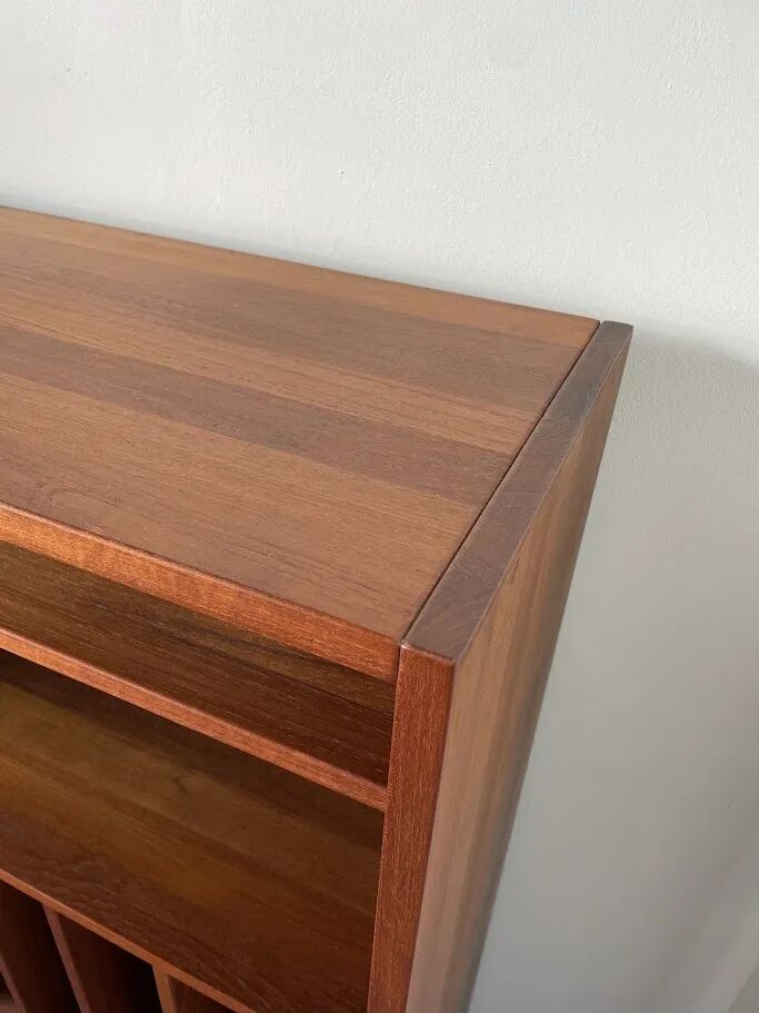 Hundevad highboard audio cabinet