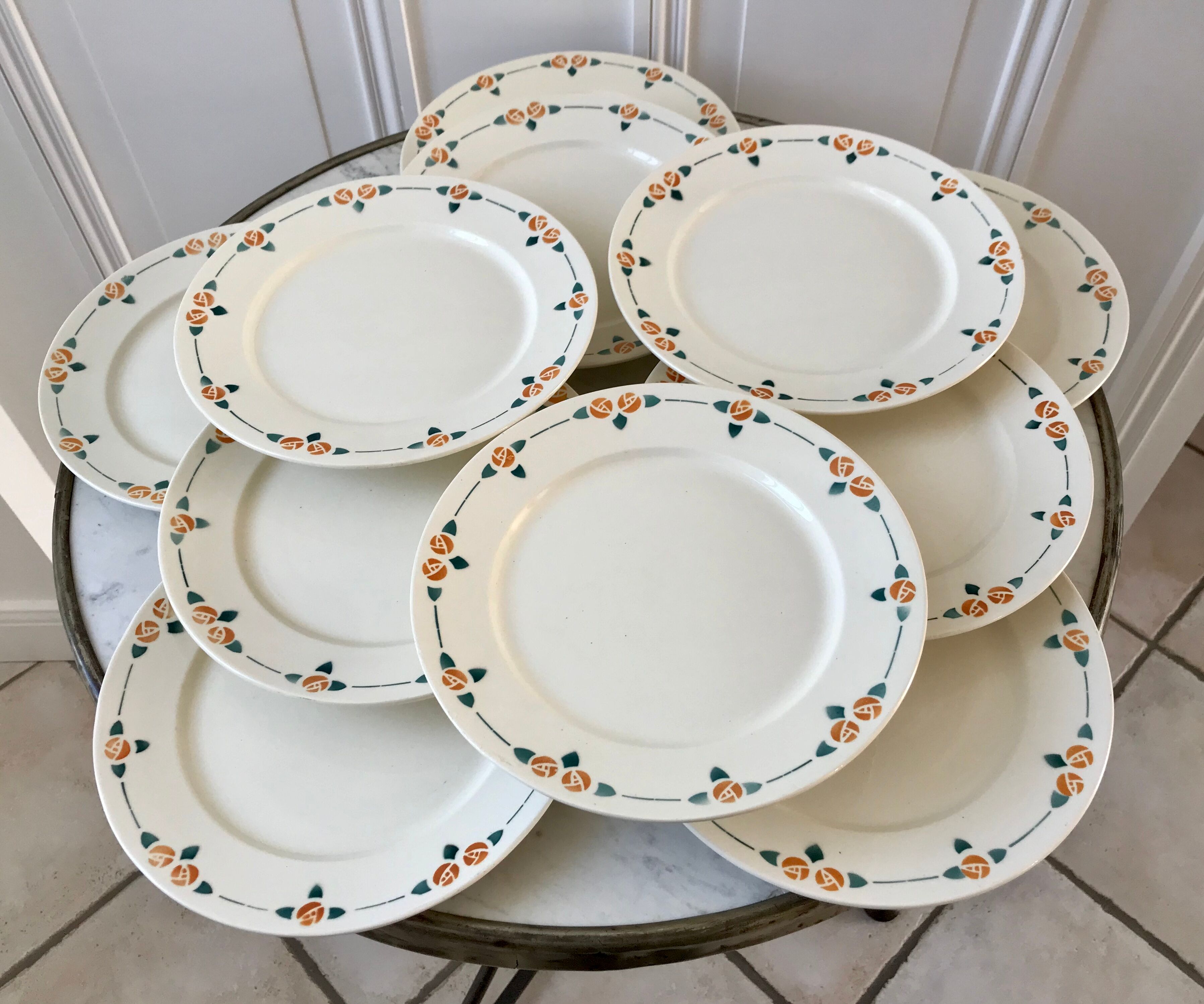 Set of 11 dessert plates Badonviller 30s
