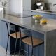 Paire de tabourets de bar design industriel - Métal noir et bois