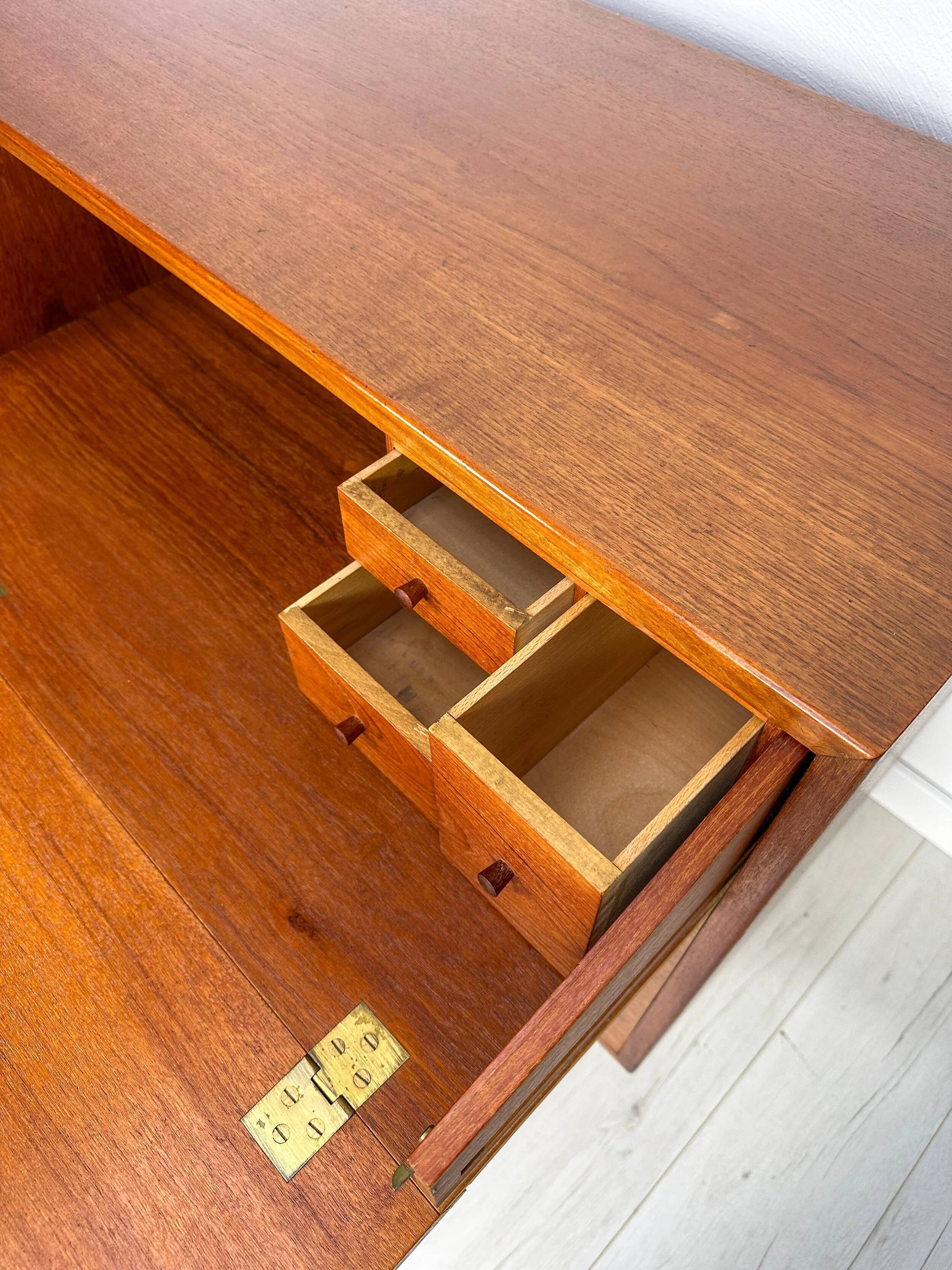 Commode secrétaire en teck danois vintage des années 1960 par Børge Mogensen